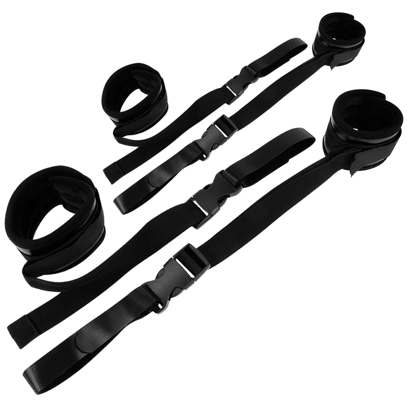 MENOTTES FETISH OHMAMA EN NYLON ET VELCRO