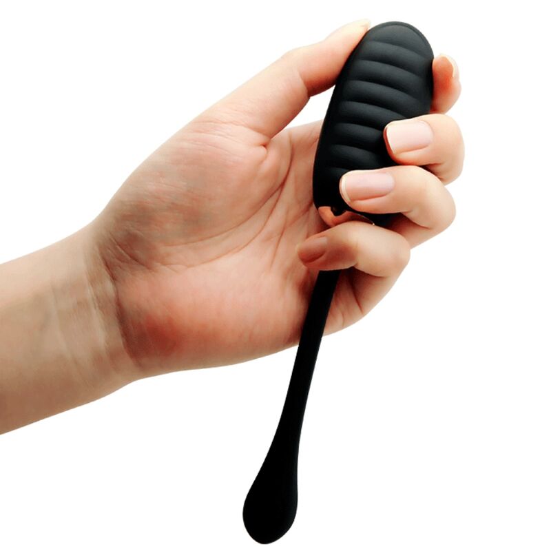 PRETTY LOVE - ŒUF VIBRANT RECHARGEABLE DE LUXE DOREEN NOIR AVEC TÉLÉCOMMANDE