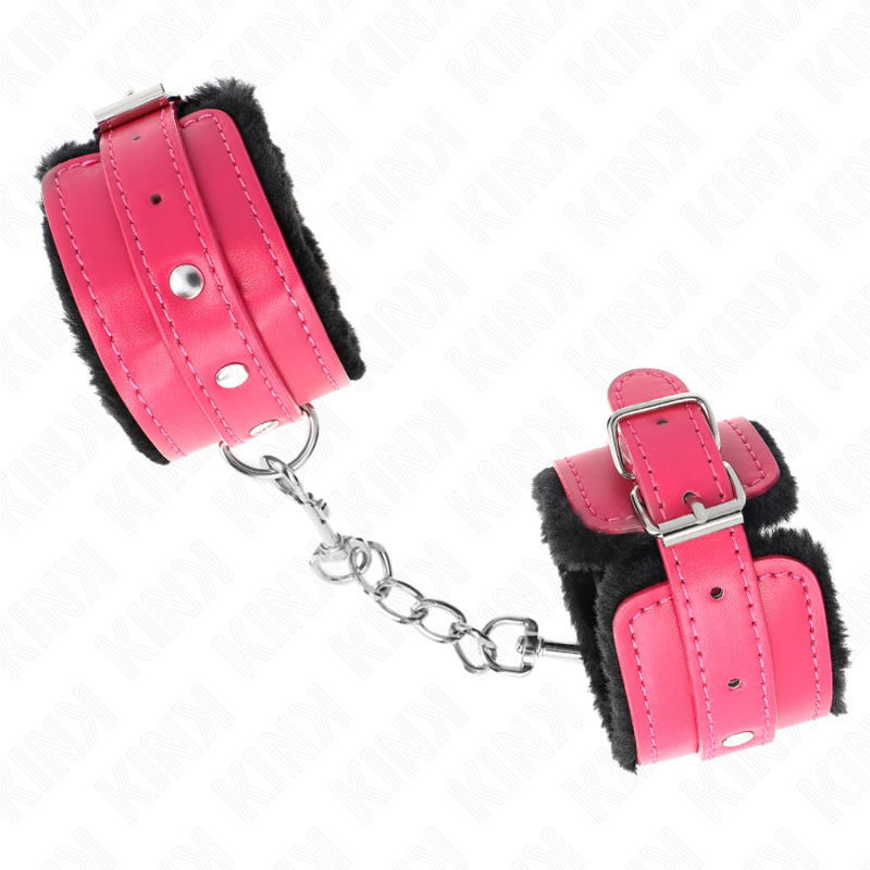 KINK - MENOTTES DOUBLÉES FOURRURE NOIR AVEC SANGLE FRAMBOISE RÉGLABLES 17-29 CM X 6 CM