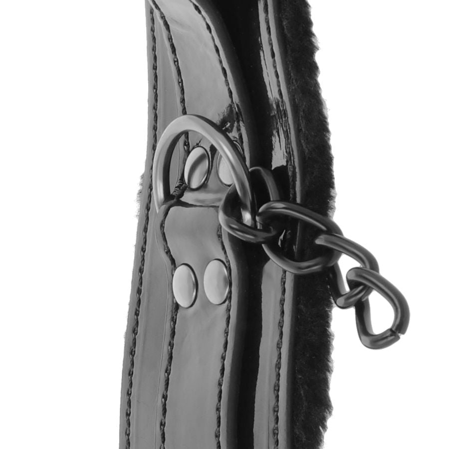 DARKNESS - MENOTTES RÉGLABLES EN CUIR NOIR AVEC CADENAS