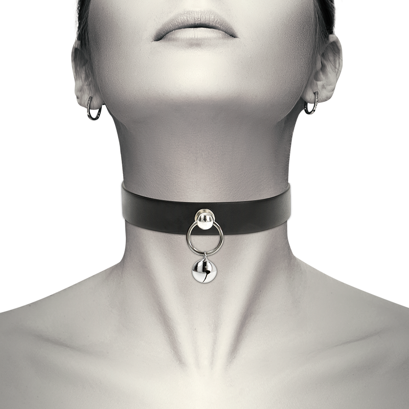 COQUETTE CHIC DESIRE - COLLIER RAS DU COU EN CUIR VÉGÉTALIEN ACCESSOIRE FEMME CLOCHETTE/ANNEAU