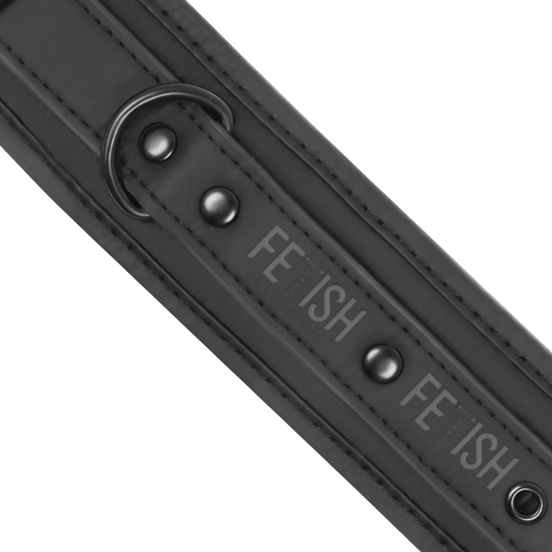 FÉTICHE SOUMIS - COLLIER ET MENOTTES EN CUIR VEGAN DOUBLÉ DE NÉOPRÈNE
